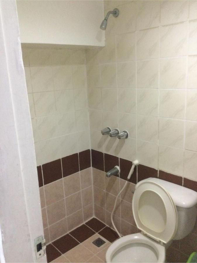 Oyo 817 Vista Apartelle Mandaluyong Dış mekan fotoğraf