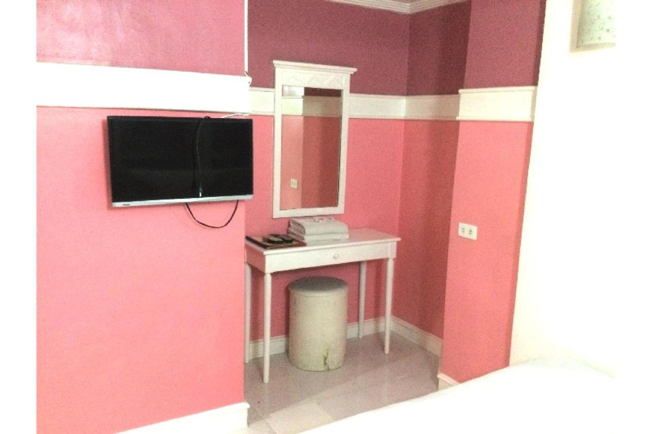 Oyo 817 Vista Apartelle Mandaluyong Dış mekan fotoğraf